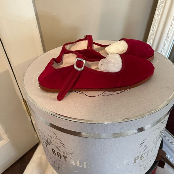 Red Mary Janes - Picture 2 of 4